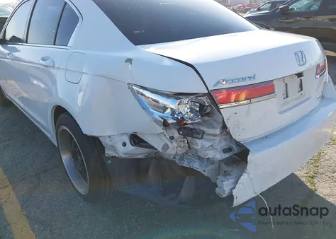 2011 Honda Accord 2.4 Se z USA, uszkodzony, nr VIN 1HGCP2F6XBA023283